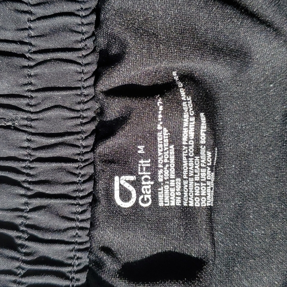 Gap Fit Running Shorts ⚫️⚪️ Sz Medium Great Condition!! - Picture 4 of 6